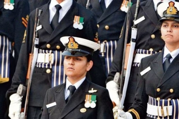 Hindistanda hərbi gəmiyə ilk dəfə qadın komandir təyin edilib