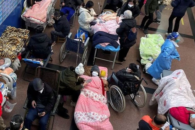 Çində yeni epidemiyaya görə dəfnlərin sayı kəskin artıb