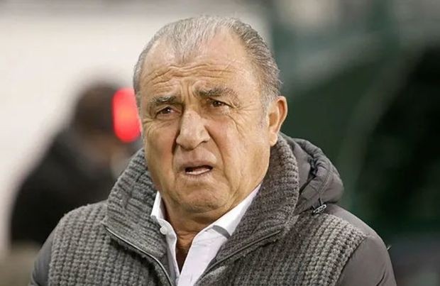 Fatih Terim Yunanıstanda bir ilk yaşadı