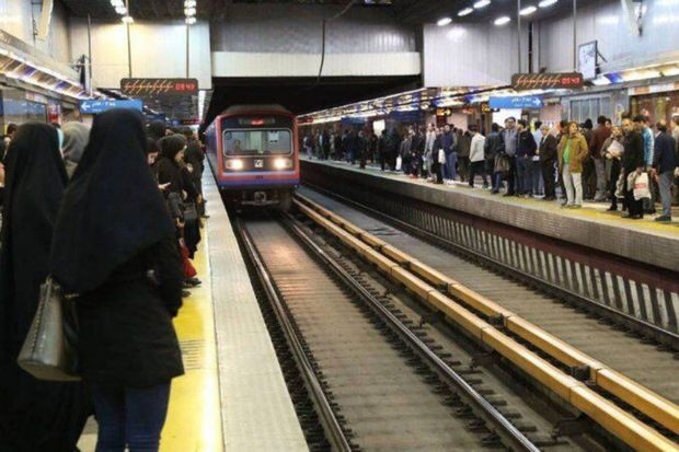 Tehran metrosunda yanğın baş verib - FOTO/VİDEO