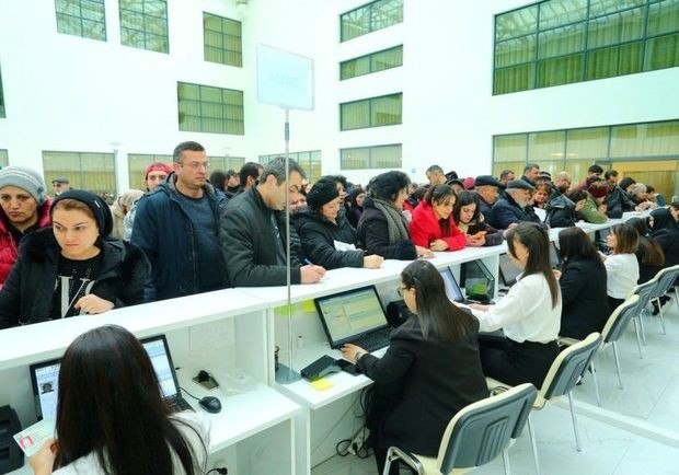 Xəstəxanalarda yaranan sıxlıq: Hələ də onlayn növbə rejimi yoxdur - “Kaspi”nin ARAŞDIRMASI + FOTO