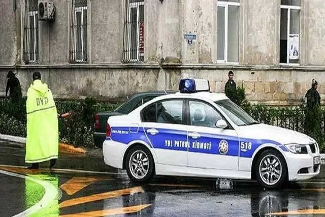 Sürücülərin DİQQƏTİNƏ: Yol Polisi hərəkət iştirakçılarına müraciət etdi