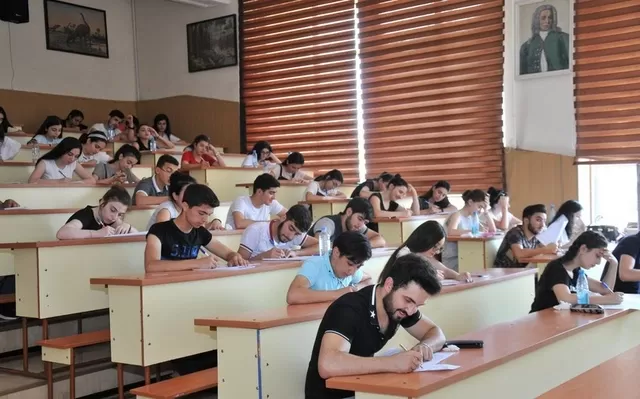 Azərbaycan universitetləri niyə beynəlxalq reytinqlərdə yer ala bilmirlər?