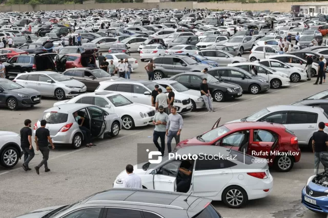 Taksilərlə bağlı qərardan sonra maşın bazarında son vəziyyət: 