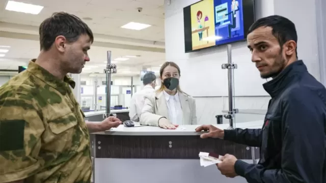 Rusiyada yeni QANUN: Bəzi şəxsləri vətəndaşlıqdan məhrum edə bilərlər