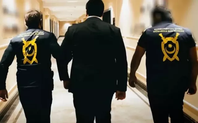Azərbaycanda vəzifəli şəxslərə qarşı ƏMƏLİYYAT: Həbs edilənlər var