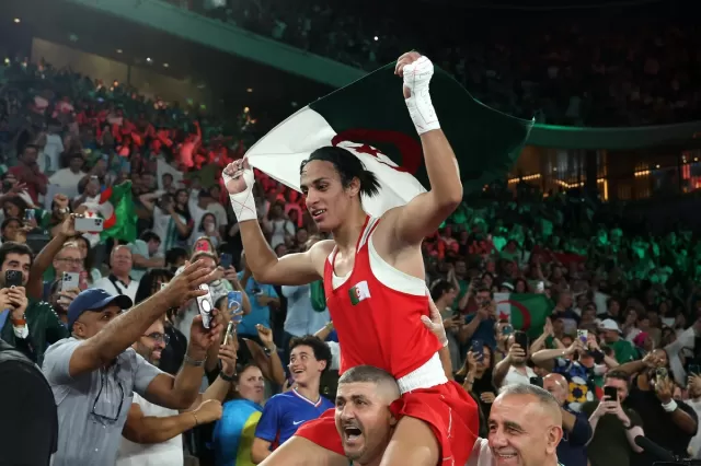 Gender testindən keçə bilməyən boksçu Olimpiyadada qızıl medal qazandı