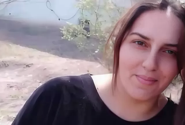 Özünü binadan atan üç uşaq anası onlara tez-tez 