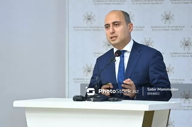 Emin Əmrullayev: 