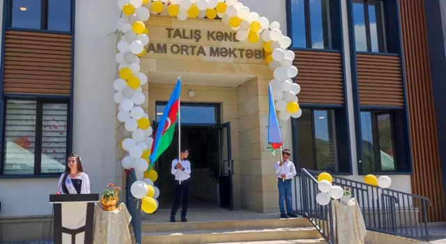 Qarabağdakı ilk məktəblərin ilk məzunları