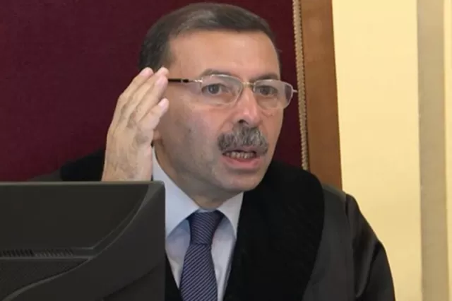 Azad Məcidov hakimliklə vidalaşır