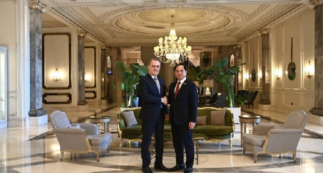 Azərbaycan və Vyetnam XİN başçıları strateji tərəfdaşlığı müzakirə ediblər