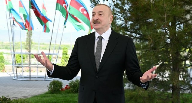 Prezident Kəngərlinin sakinləri ilə görüşüb - FOTOLAR