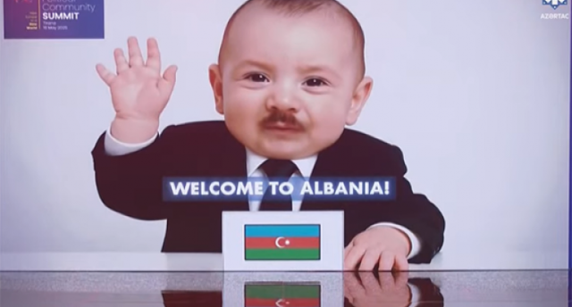 Prezidentləri güldürən sürpriz - VİDEO