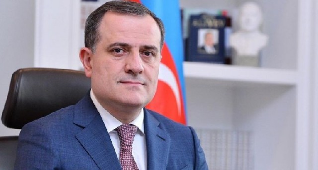Rəsmi Bakı Rusiya-Ukrayna münaqişəsinin siyasi dialoq yolu ilə həllinin tərəfdarıdır