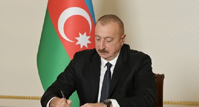 İlham Əliyev Şahin Mustafayevla bağlı sərəncam imzaladı