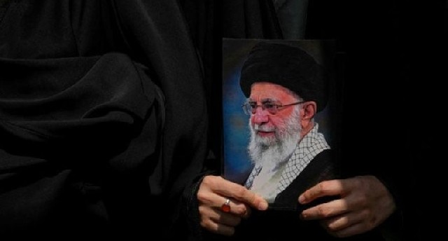 Xamenei sui-qəsd ehtimalına görə üç nəfəri varis görür, prosesin sürətli olması üçün... - New York Times