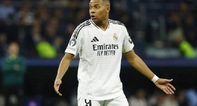 Xəstəxanadan buraxılan Mbappe ilə bağlı YENİ XƏBƏR