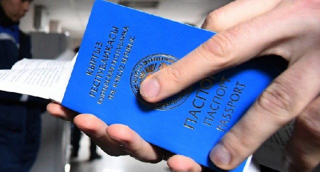 Qırğızıstan rusiyalılara pasport verilməsini dayandırıb