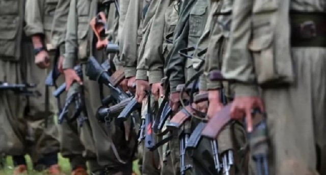 PKK İraqın şimalında silahları təhvil verməyə başlayır
