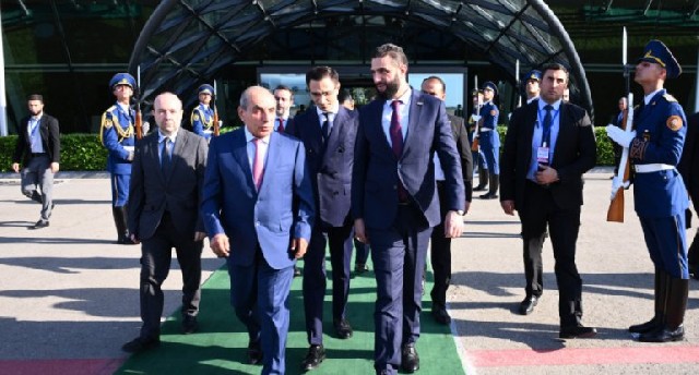 Əhməd Əl Şaraanın Azərbaycana səfəri başa çatdı