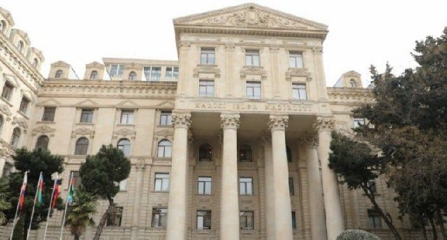 XİN Türkiyənin Demokratiya və Milli Birlik Günü münasibətilə paylaşım edib