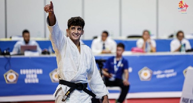 Dünya çempionatı: Azərbaycan cüdoçusu yaponiyalı rəqibinə qalib gələrək bürünc medal qazanıb