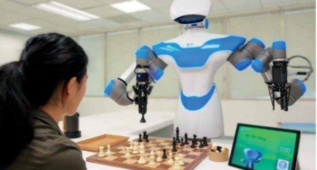 "Robot repetitor" nəyi dəyişəcək? - Ekspertdən bədbin açıqlama
