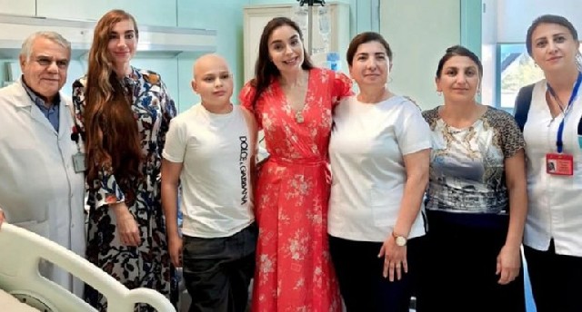 Leyla Əliyeva və Arzu Əliyeva Milli Onkologiya Mərkəzində olublar