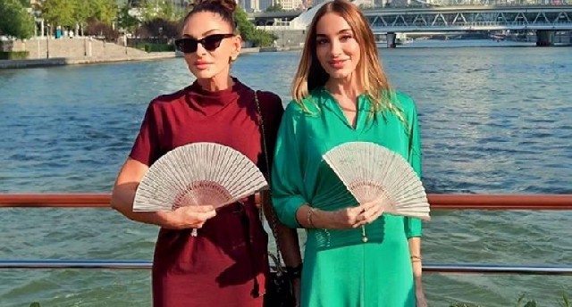 Arzu Əliyeva anası ilə Çindən fotolarını paylaşdı