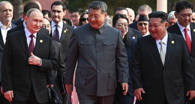 Trampdan Çin liderinə: ABŞ-a gizli planlar hazırlayan Putin və Kim Çen Ina salamımı çatdırın