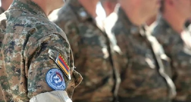 Ermənistan Müdafiə Nazirliyi hərbi xidmət müddətini 6 ay azaltmağı təklif edir