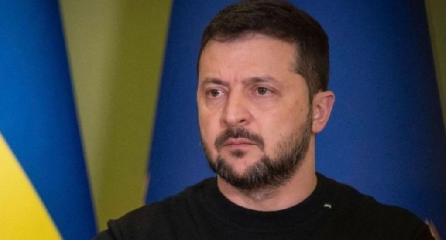 Zelenski: "Ən sürətli hərəkət edən sanksiyalar Rusiyanın neft emalı zavodlarına zərbələrdir"