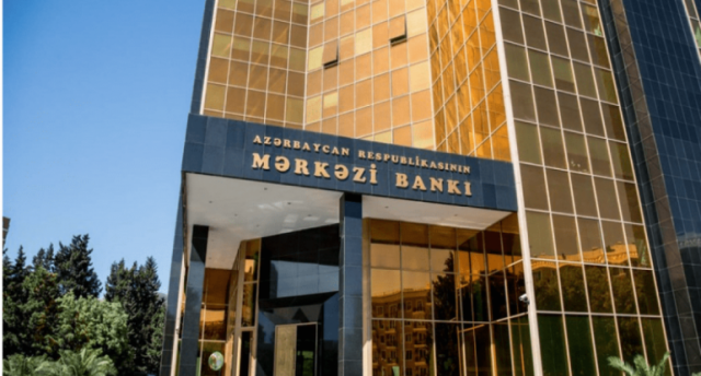 AMB üç valyuta mübadilə məntəqəsinə məcburi göstəriş verdi