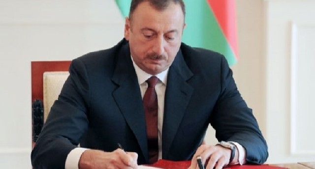 İlham Əliyev yəhudi icmasını təbrik etdi